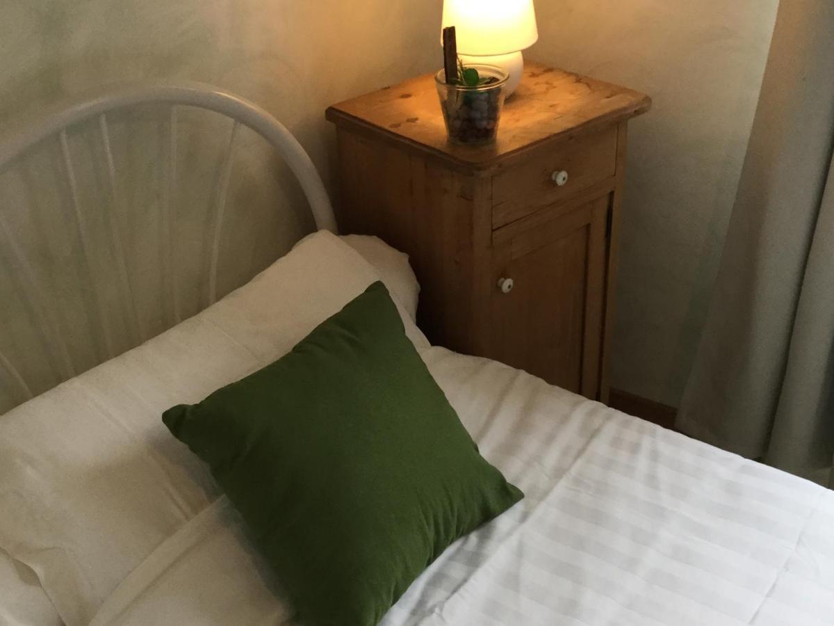 Domaine Du Mas Naut Bed and Breakfast Conques-en-Rouergue Exteriör bild