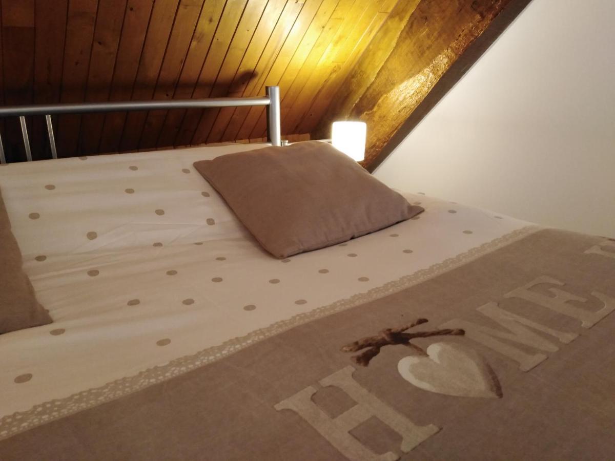 Domaine Du Mas Naut Bed and Breakfast Conques-en-Rouergue Exteriör bild